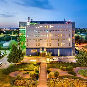 Airport By Ihg Hotel Prague