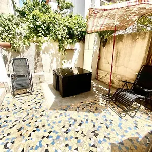 charmant-t2-en-rez-de-jardin-terrasse-parking-nice.fr-provencehotel.com/