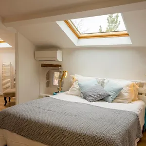 gite-mas-sophia.hotels-rhonealpes.com/