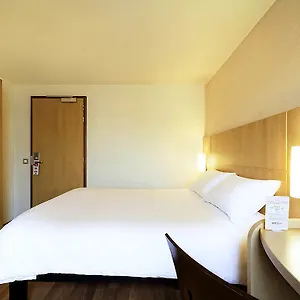 Ibis Tour Eiffel Cambronne 15eme Hotel